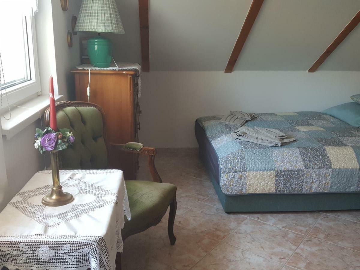 Appartement Tavirozsa à Balatonfůzfő Extérieur photo
